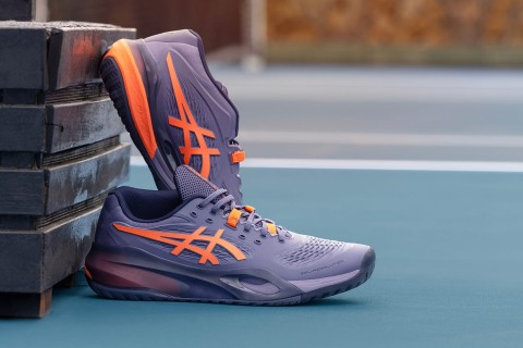 Hoe vallen Asics schoenen?