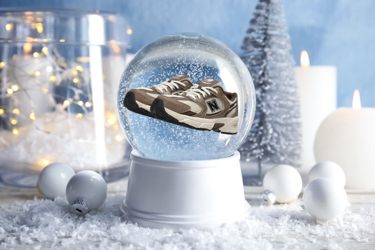 Van Feestelijk tot Casual: Top 10 Sneakers voor de feestdagen