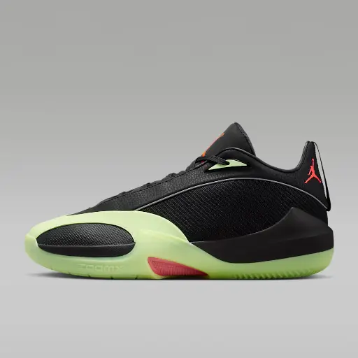 Jordan Triangle Black Varely Volt