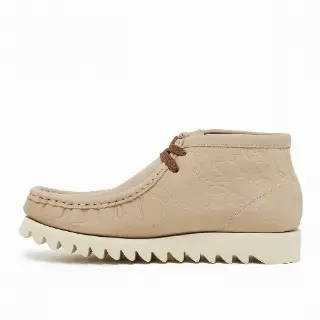 A Bathing Ape Manhunt #1 M1 Sneaker Men Beige 