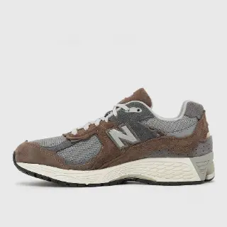 New Balance 2002 (M20024J7) Sneaker Men Brown 