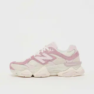 New Balance 9060 Lichtroze
