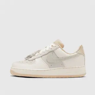 Nike Air Force 1 07 Beige