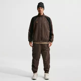 Nike Tuned Air geweven herenbroek - Bruin