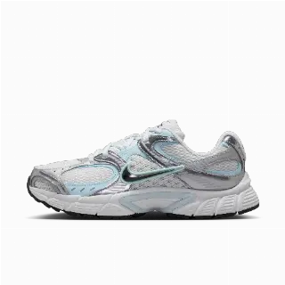 Nike V5 RNR damesschoenen met accenten met reflecterend design - Grijs