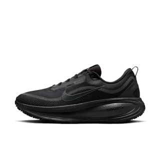 Nike Vomero 18 GORE-TEX waterdichte hardloopschoenen met reflecterende accenten voor heren (straat) - Zwart