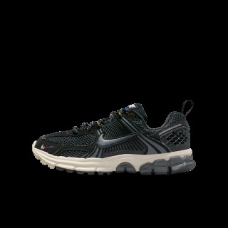 Nike Vomero 5 kinderschoenen met accenten met reflecterend design - Zwart