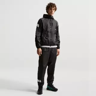 Nike Windrunner geweven herenbroek met graphic - Zwart