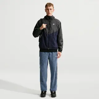 Nike Windrunner ruimvallende Therma-FIT herenbroek - Blauw