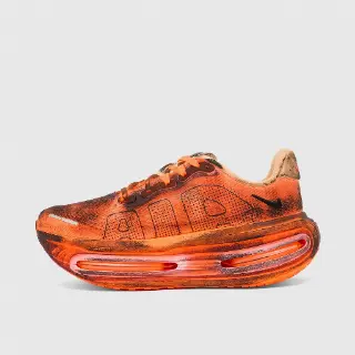 Nike X Melitta Baumeister Vomero Premium Sneaker Women Orange 