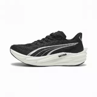 PUMA Deviate NITROâ¢ 4 hardloopschoenen voor Dames, Zwart/Wit/Zilver
