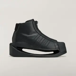 Y-3 Gendo Pro Model