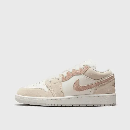 Jordan 1 Low SE (GS) Beige