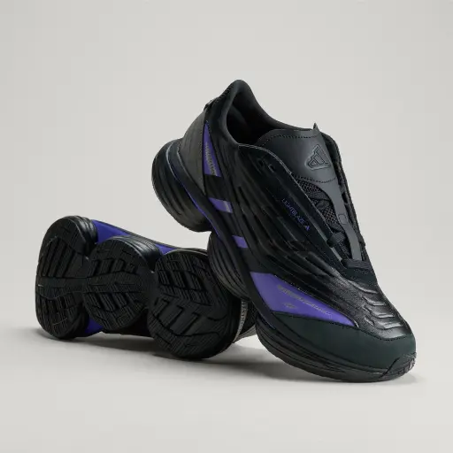 LIGHTBLAZE POD SCHOENEN