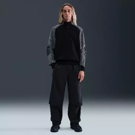 Nike Tech gewaxte utilitybroek voor heren - Zwart