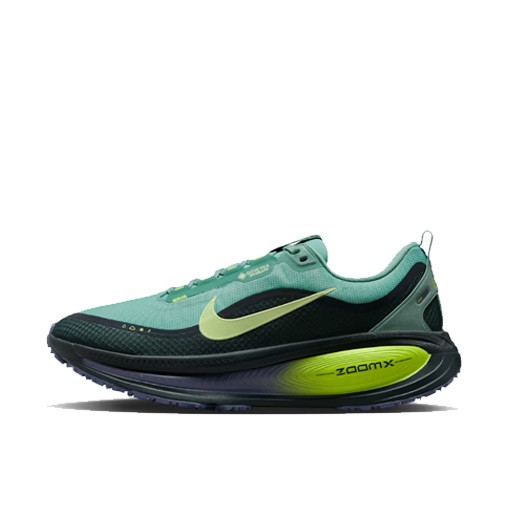 Nike Vomero 18 GORE-TEX waterdichte hardloopschoenen met reflecterende accenten voor heren (straat) - Groen