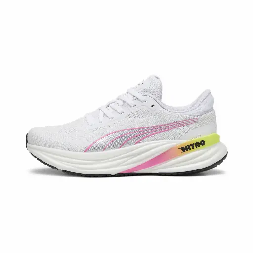 PUMA Magnify NITRO™ 2 hardloopschoenen voor Dames, Roze/Zwart/Wit