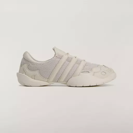 Y-3 Regu 2002 Schoenen