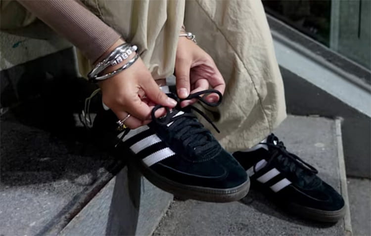 Hoe stijl je de Adidas Handball Spezial