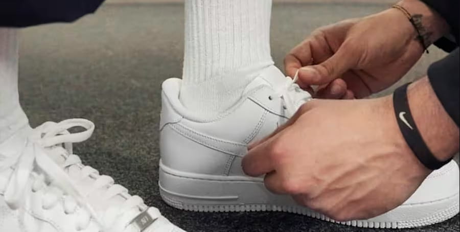 Schoenmaat met sokken